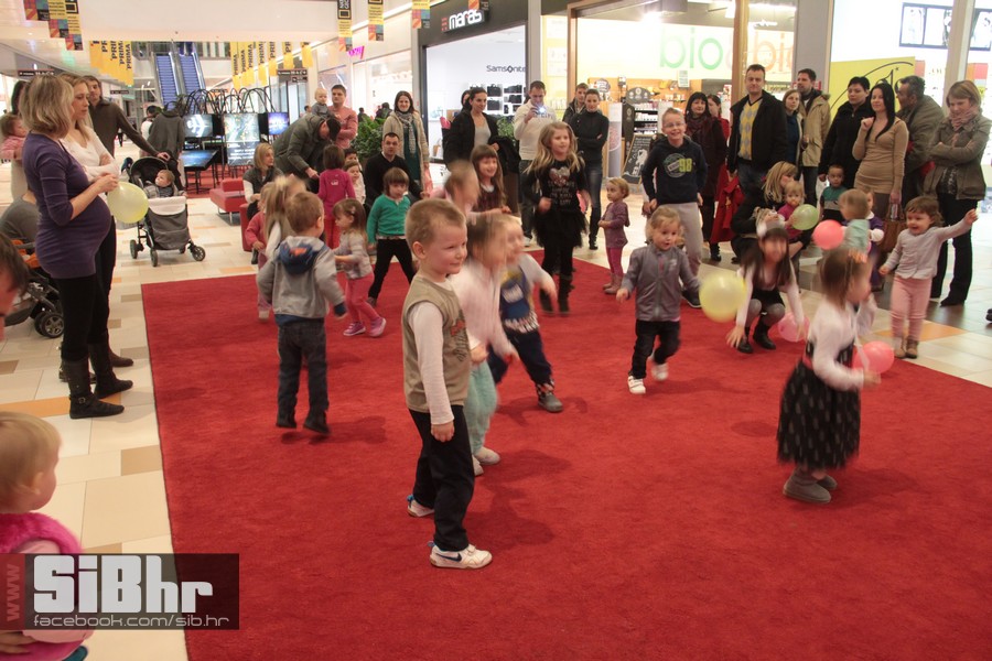 avenuemall_osijek_mali_disco_si