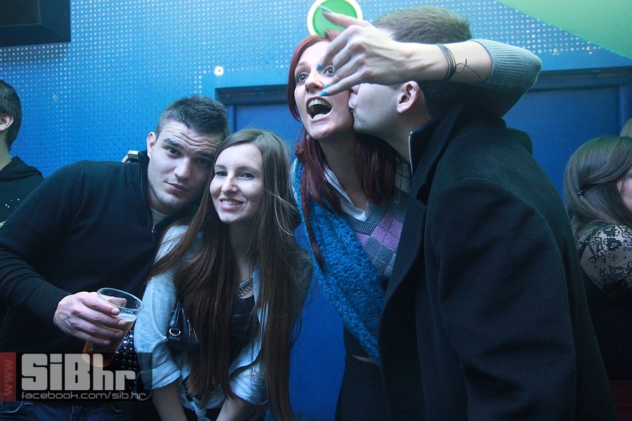 brucosijada_44 brucosijada_44