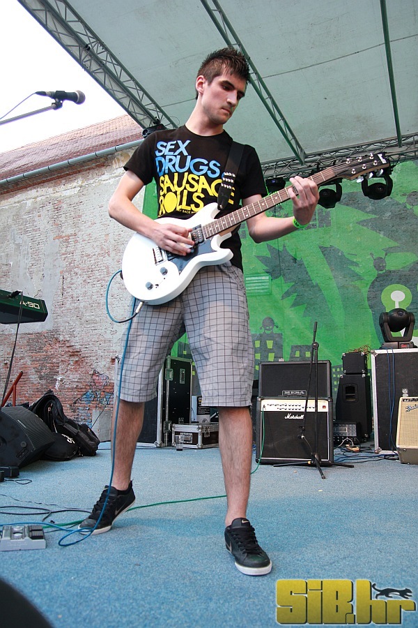 ufo_2_dan_08_07_2011_sibhr_006