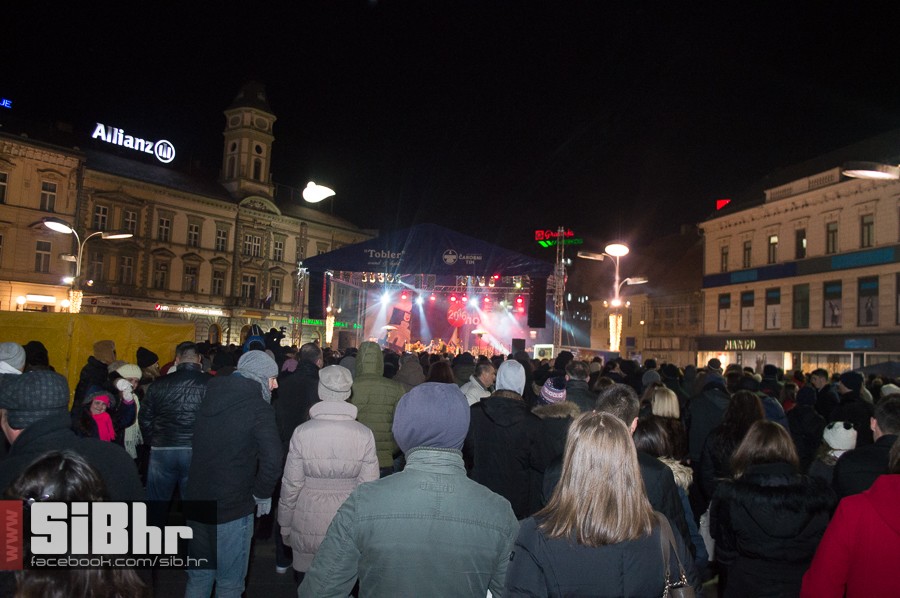 nova_godina_2016_trg_sibhr_17