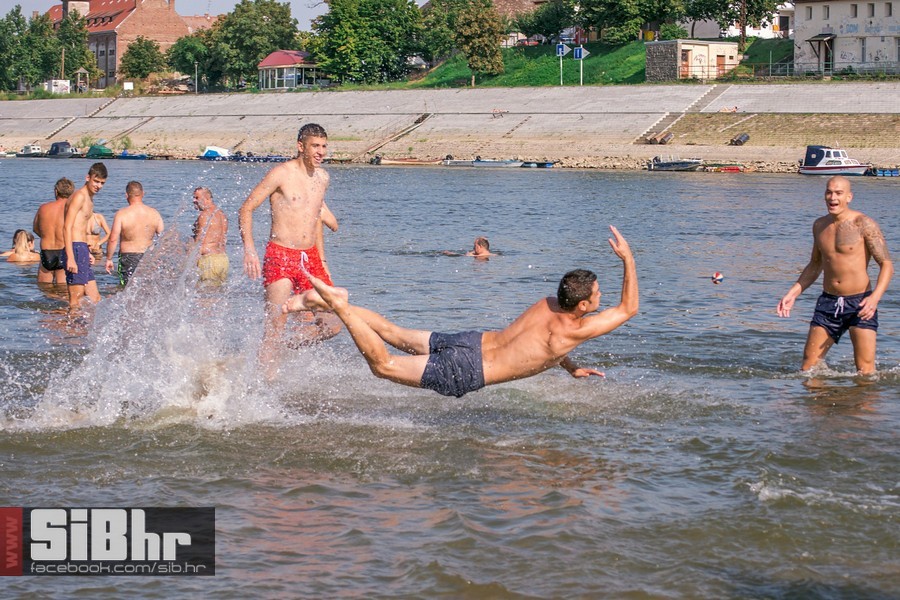 kupanje_osijek_drava_48 kupanje_osijek_drava_48