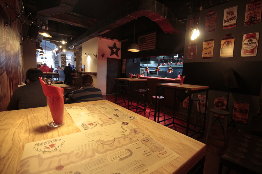 america_bar_dollar_osijek_10
