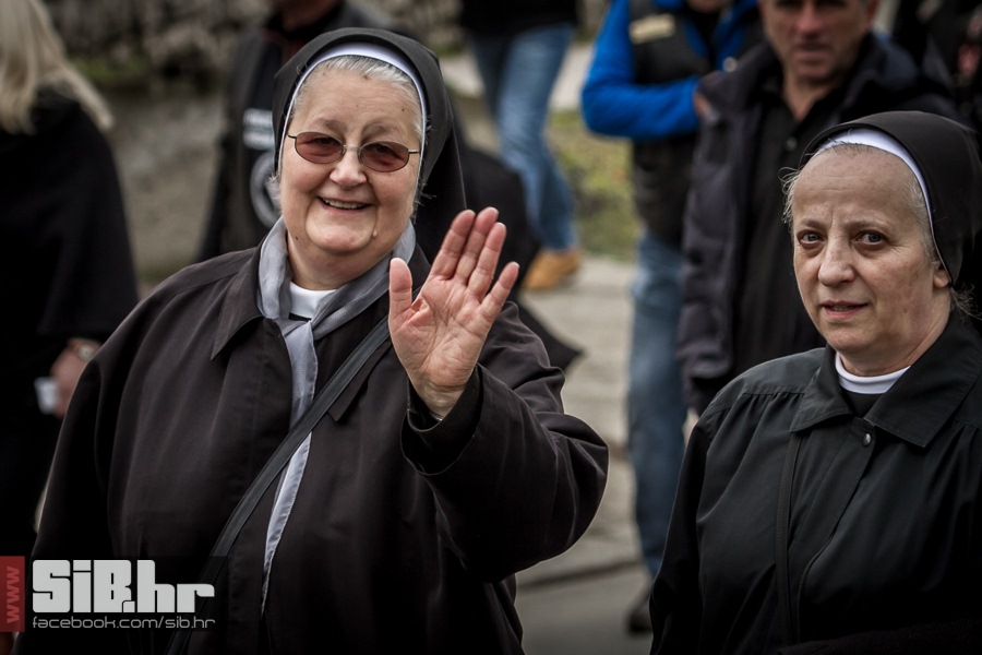 kolona_sjecanja_vukovar_1811201