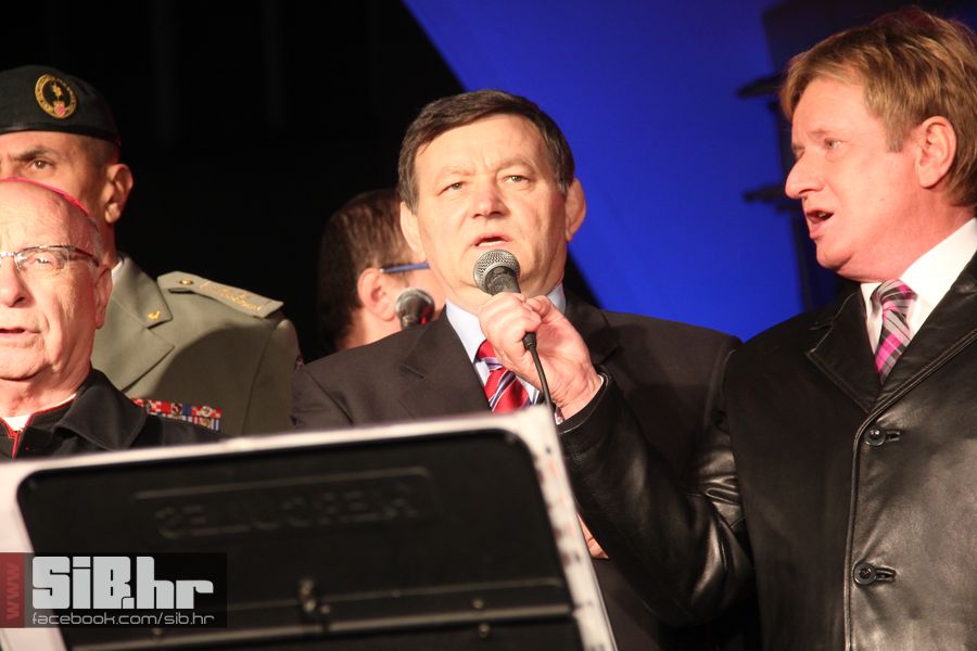 SvecanoOtvorenTrgSlobode_SiBhr_