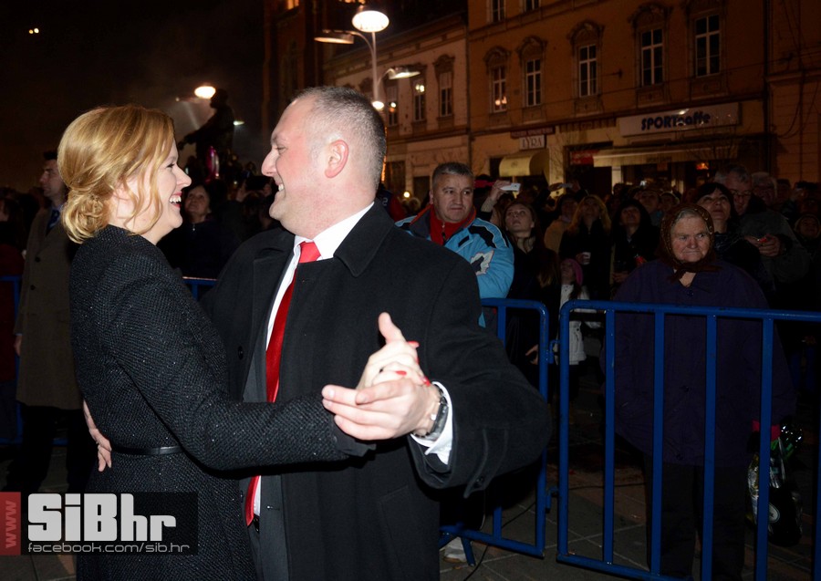 docek_nove_godine_trg_i_club_si docek_nove_godine_trg_i_club_si