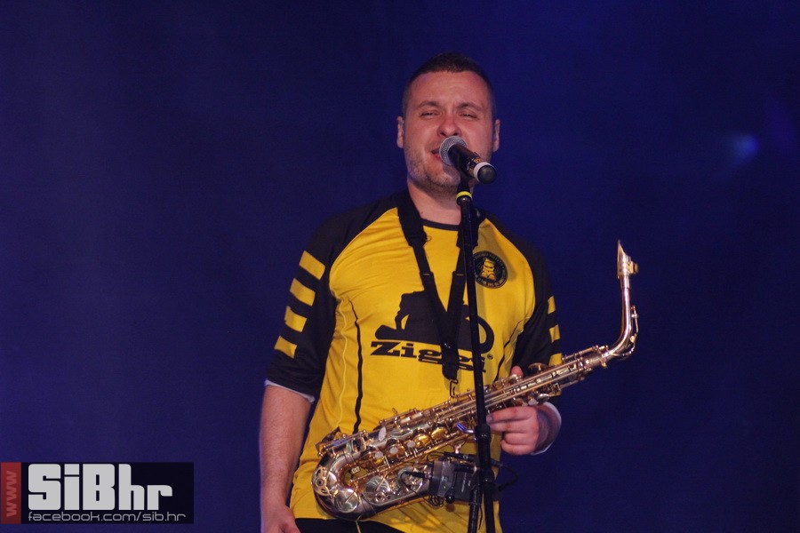 dubioza_sars_2014_zoran_bastion dubioza_sars_2014_zoran_bastion