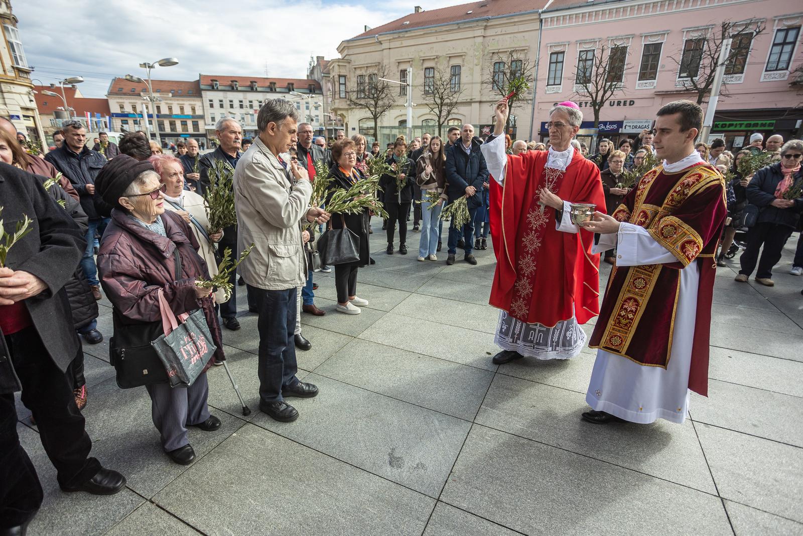 Cvjetnica u osječkoj konkatedrali