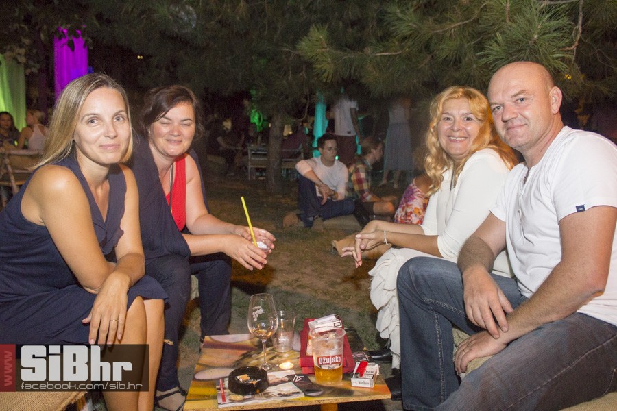 oljn_kolovoz_2015_SiBhr64