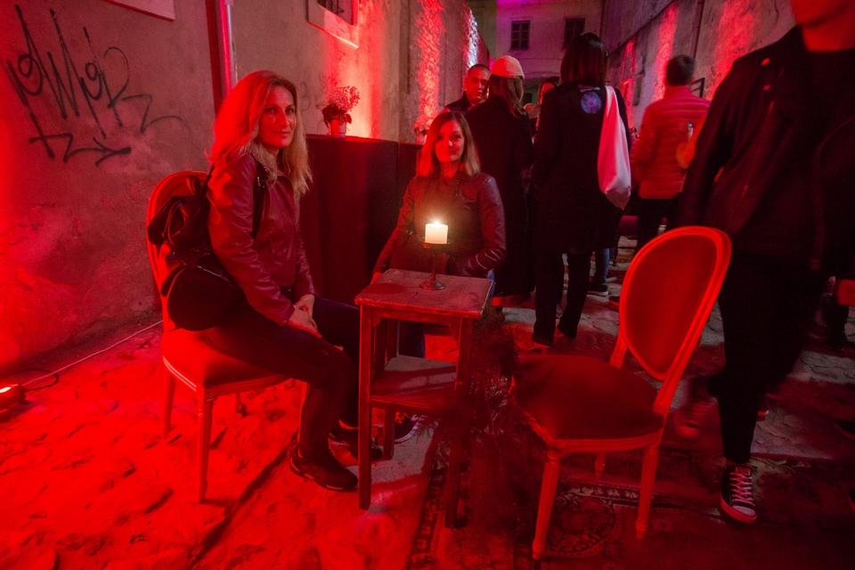 Druga večer bajkovitoh HeadOnEast festivala u Tvrđi Druga večer bajkovitoh HeadOnEast festivala u Tvrđi