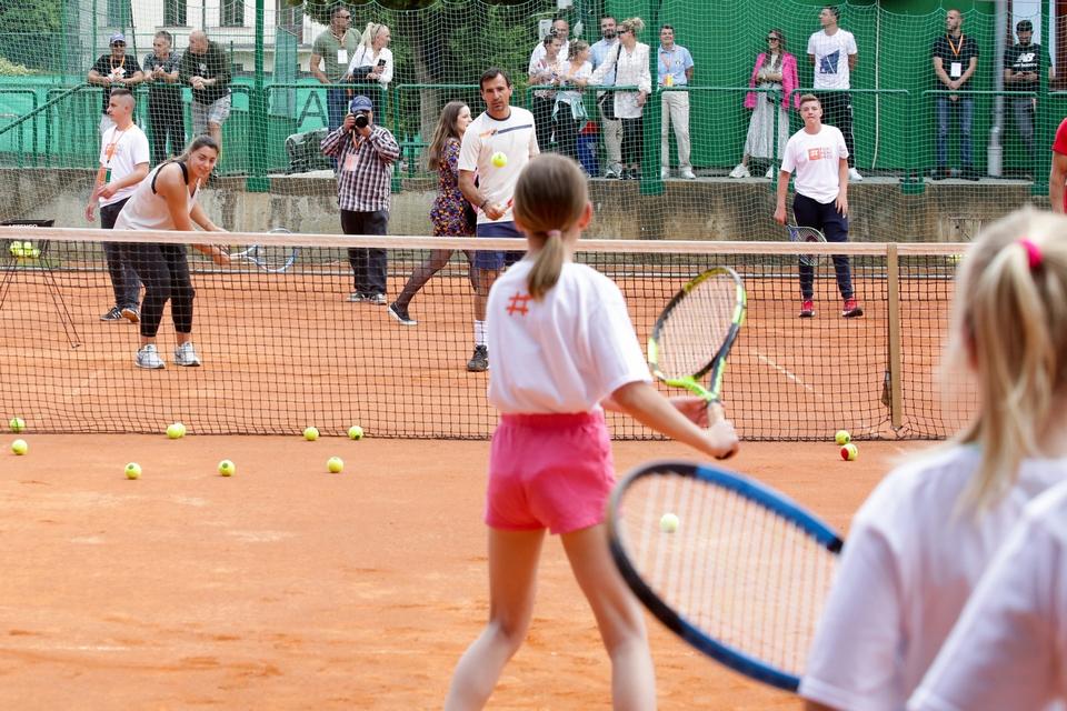 Kids day na teniskom spektaklu u Osijeku