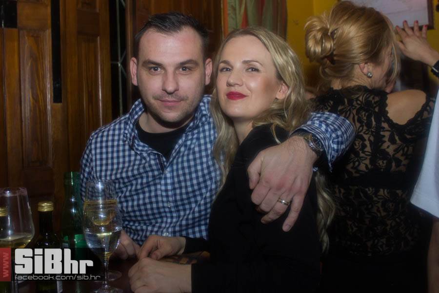 OldBridgePub_osijek_5