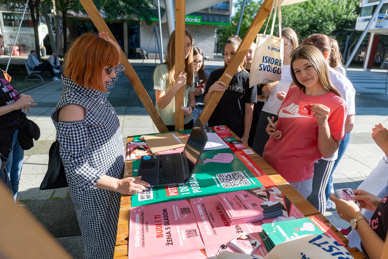 “Žena s glasom” Osijek “Žena s glasom” Osijek