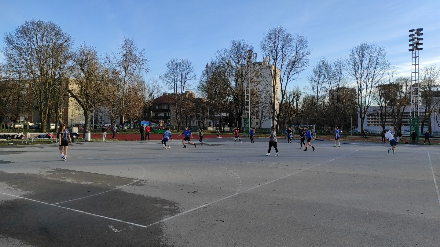 Krcata ‘Srednjika’: Osječani trčali, igrali nogoš, basket…