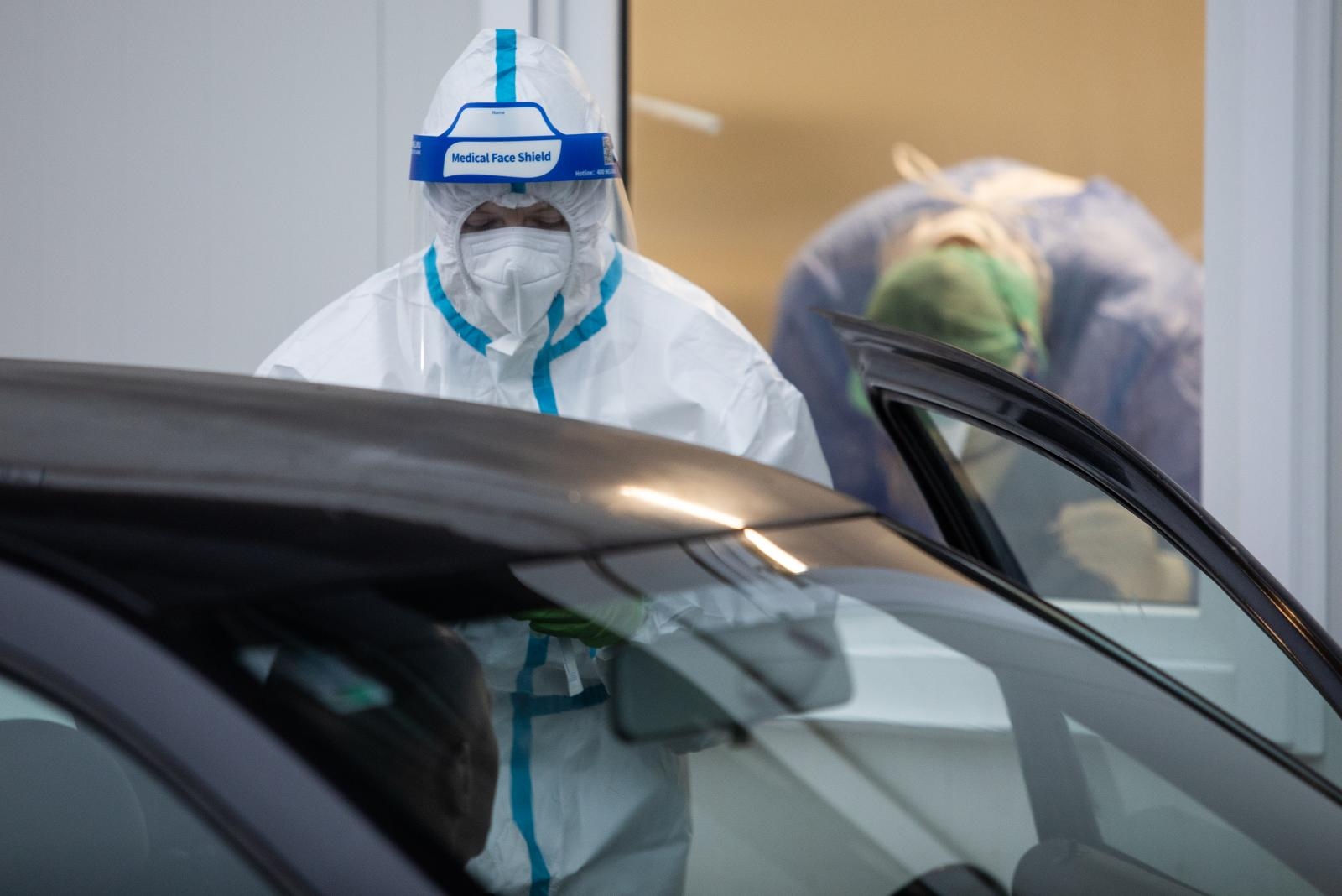 Drive-in testiranje na koronavirus u Osijeku