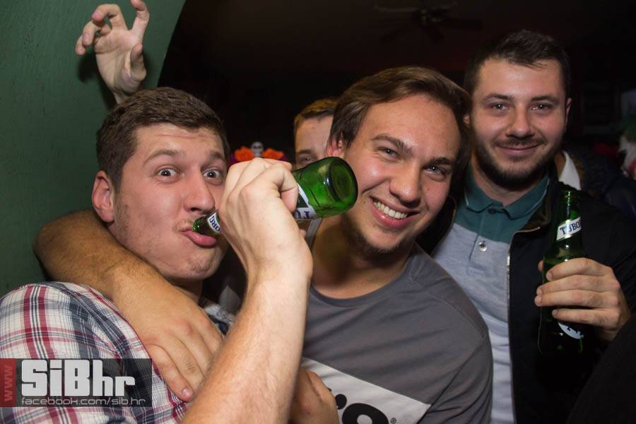 fortpub_halloween_17