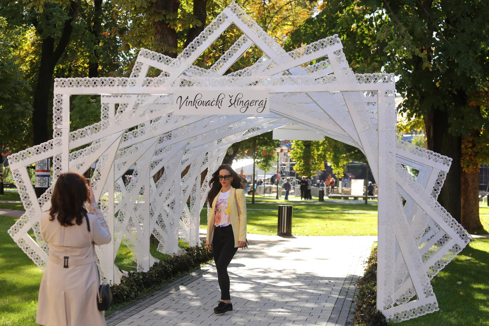 57. Vinkovačke jeseni 57. Vinkovačke jeseni