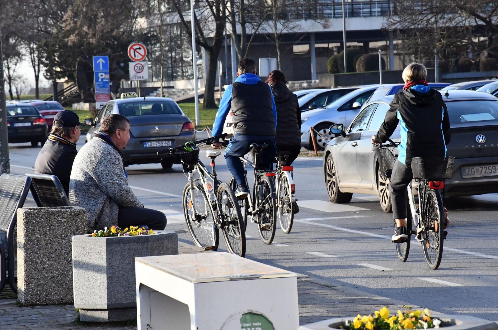 Sunčani dan u Slavonskom Brodu