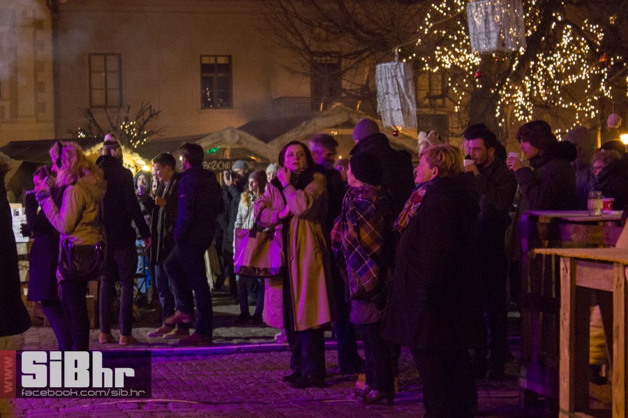 nova_godina_2016_trg_tvrdja_sib nova_godina_2016_trg_tvrdja_sib