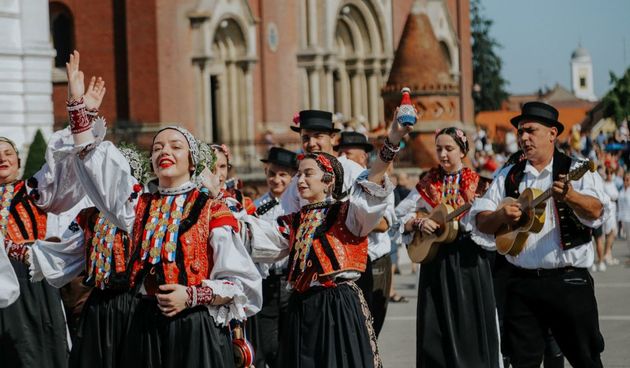 povorka đakovački vezovi