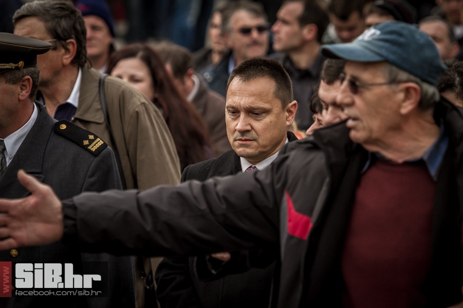 kolona_sjecanja_vukovar_1811201