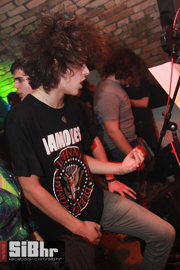 2014_11_1_nightlifeIMG_8653_exi 2014_11_1_nightlifeIMG_8653_exi