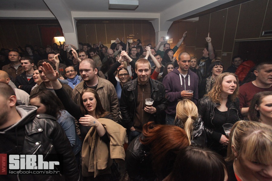 opca_opasnost_slavija_04042013_