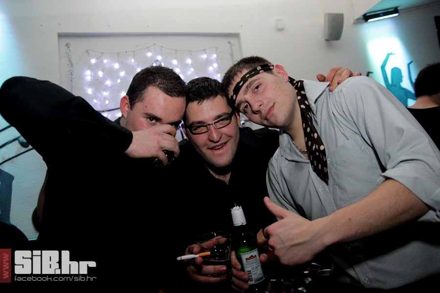 novagtrgkinolumiermediumlotus83 novagtrgkinolumiermediumlotus83