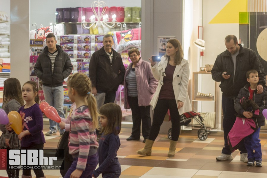 avenue_mall_disco_za_klince_27