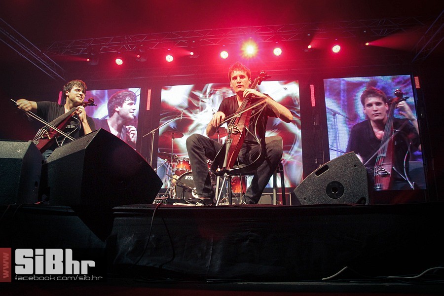 2cellos_u_gradskom_vrtu_0206201