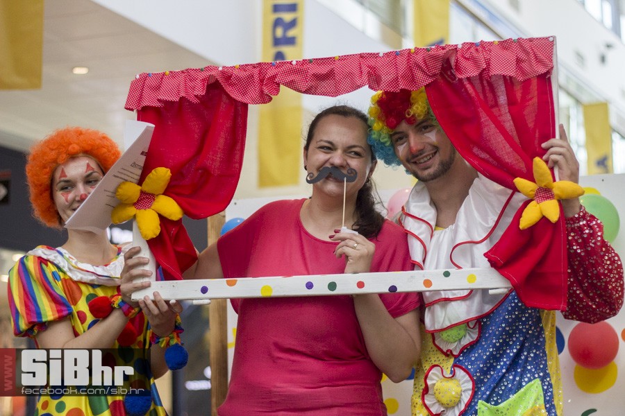 avenue_mall_klauni_17