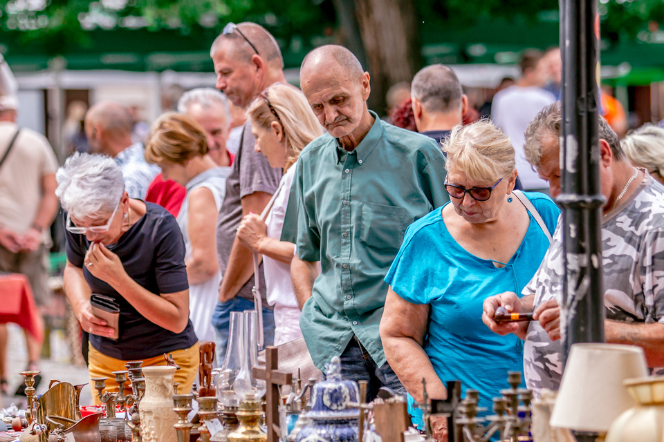 Oldtimeri i antikviteti u Tvrđi
