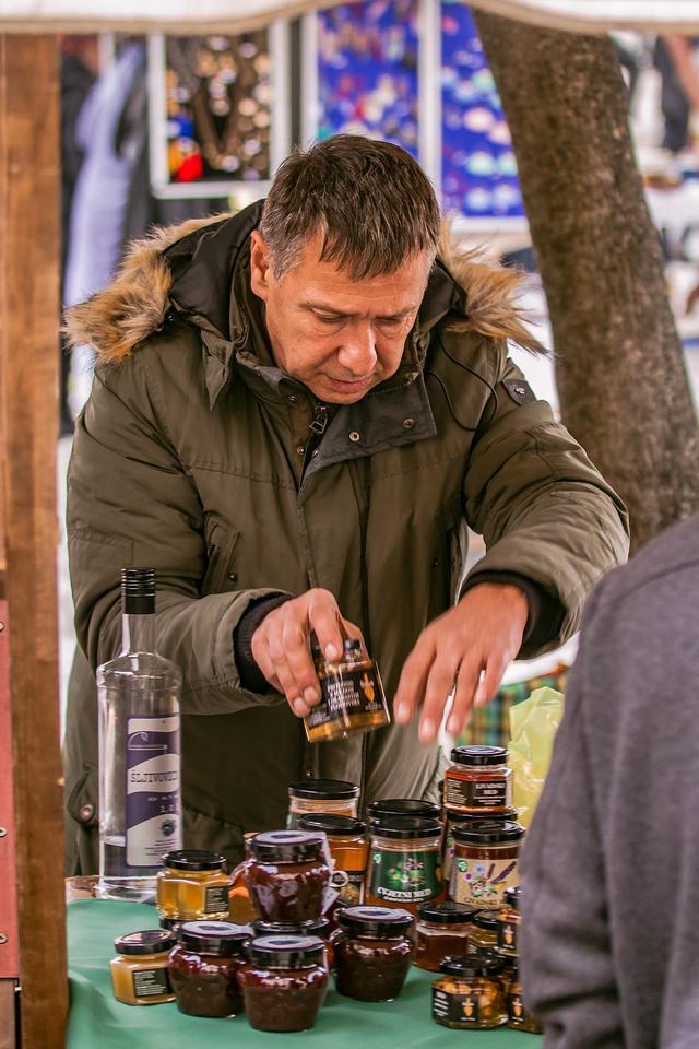 Legice i lege na Sajmu antikviteta