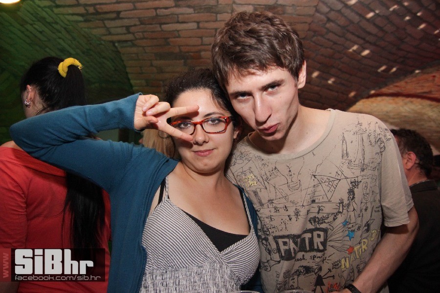 exit_1105_SiBhr_17