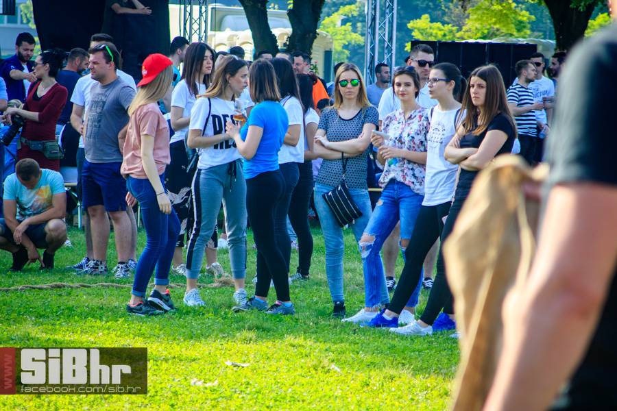 studentska_rostiljada_40