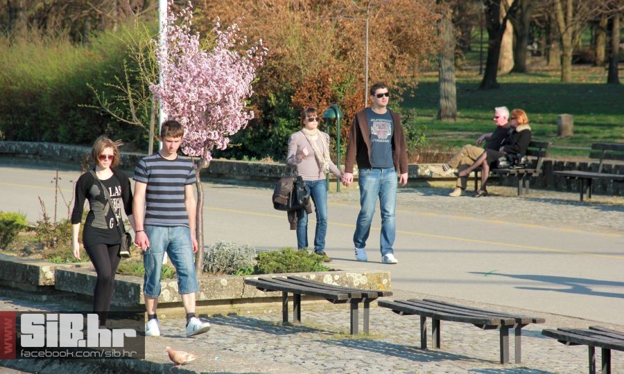 promenadaproljece19