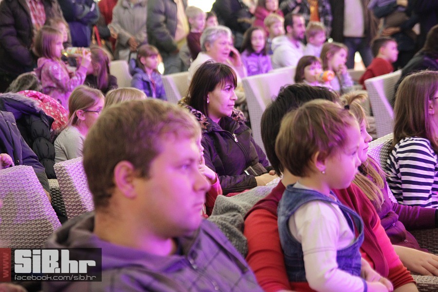 bozicna_bajka_am_17 bozicna_bajka_am_17