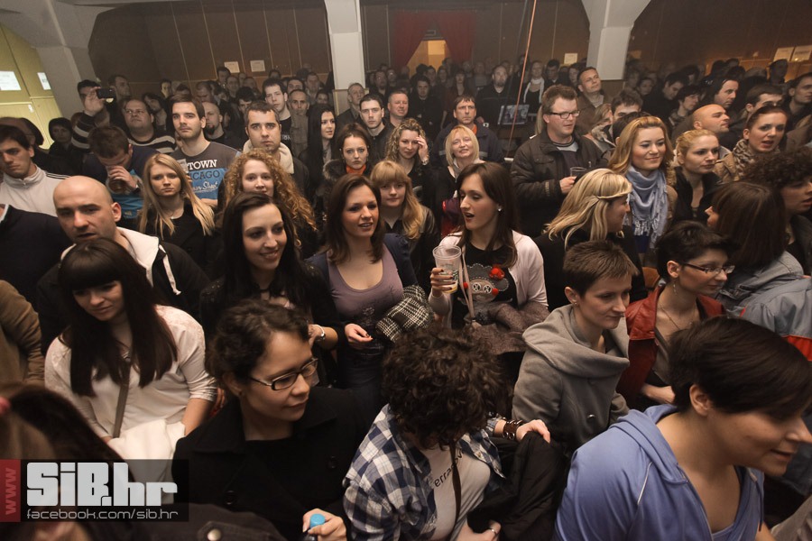 opca_opasnost_slavija_04042013_