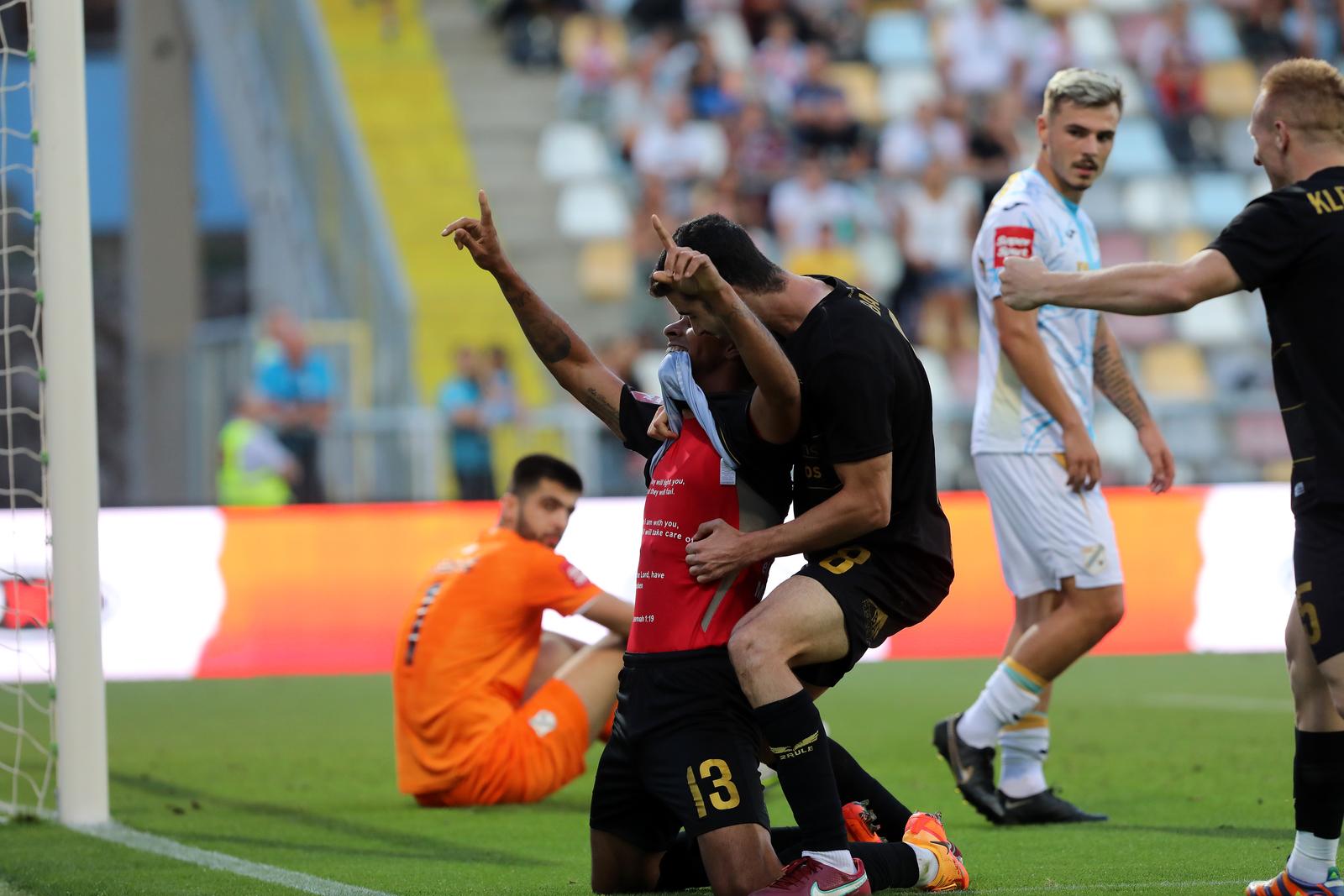 HNK Rijeka – NK Osijek HNK Rijeka – NK Osijek