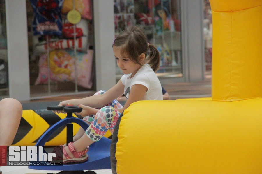 autici_avenue_mall_osijek_29