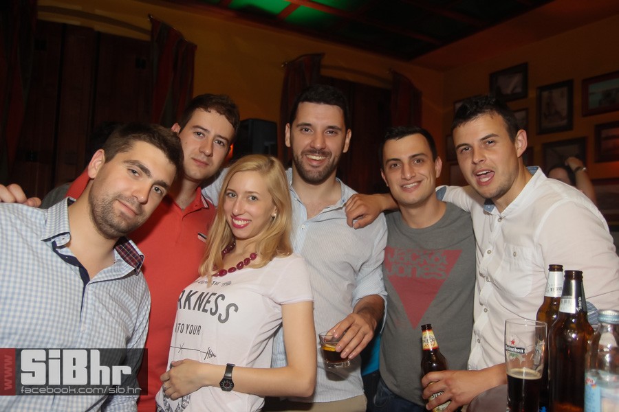 old_bridge_pub_4