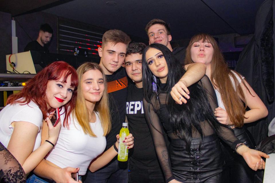 MC Stojan u đakovačkom Shineu