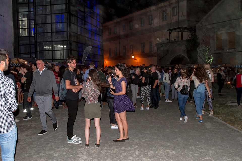 Večer vina i umjetnosti u Tvrđi 11. srpnja 2020.