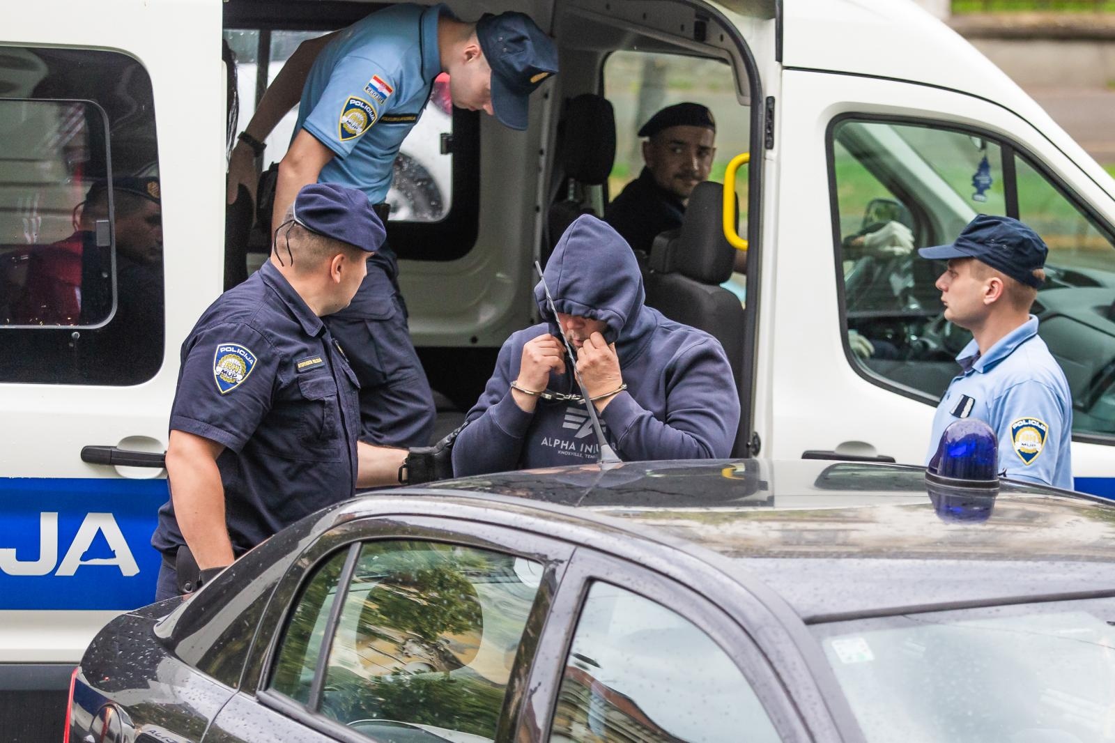 Privođenje dilera na Županijski sud u Osijeku