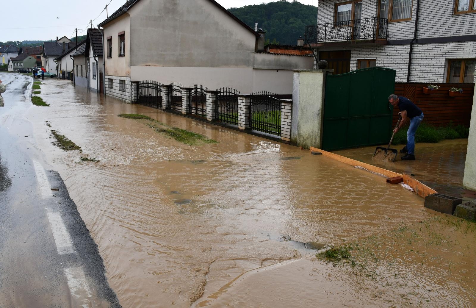 Nevrijeme u požeškom kraju Nevrijeme u požeškom kraju