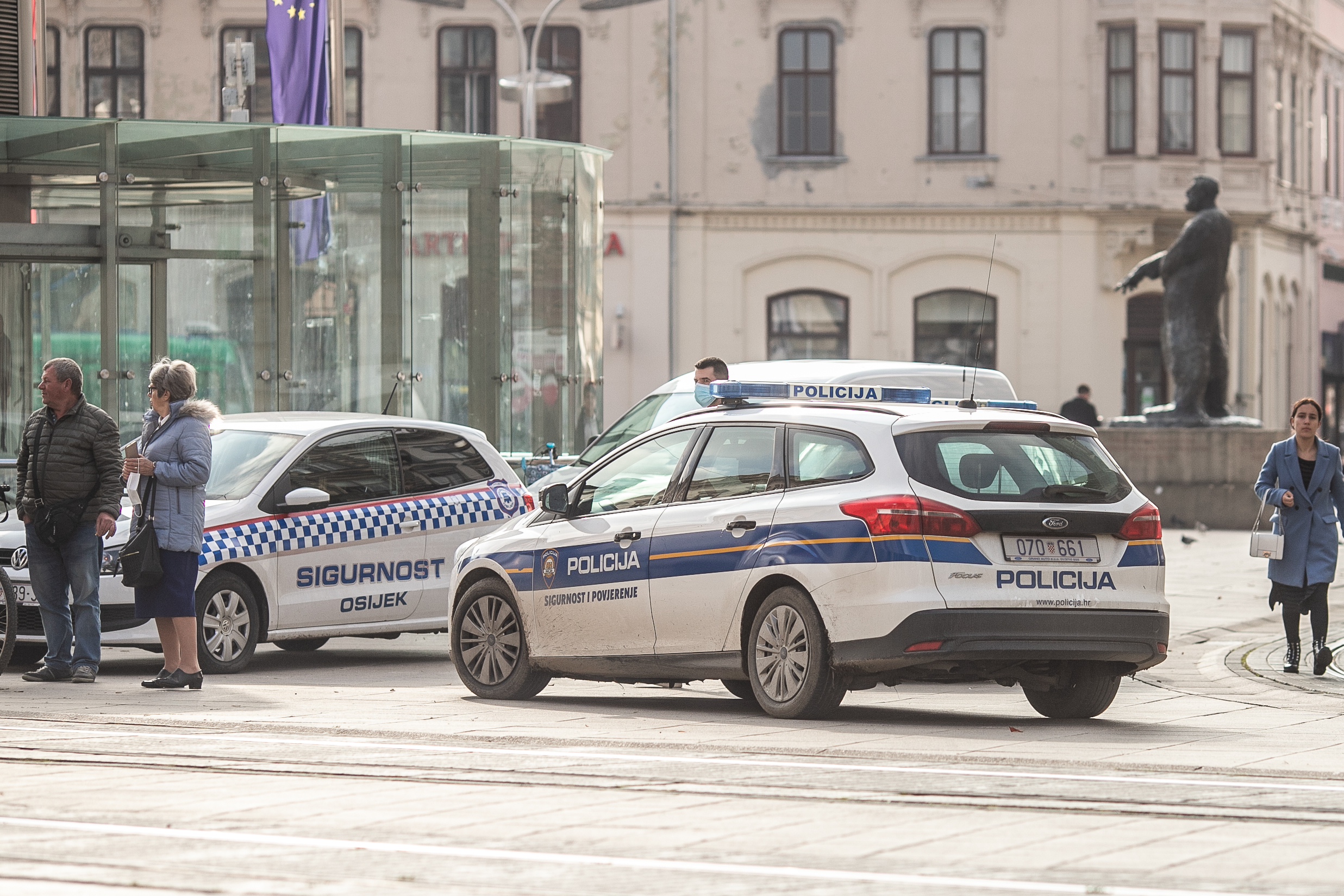 Pljačka zlatarnice na Trgu Ante Starčevića