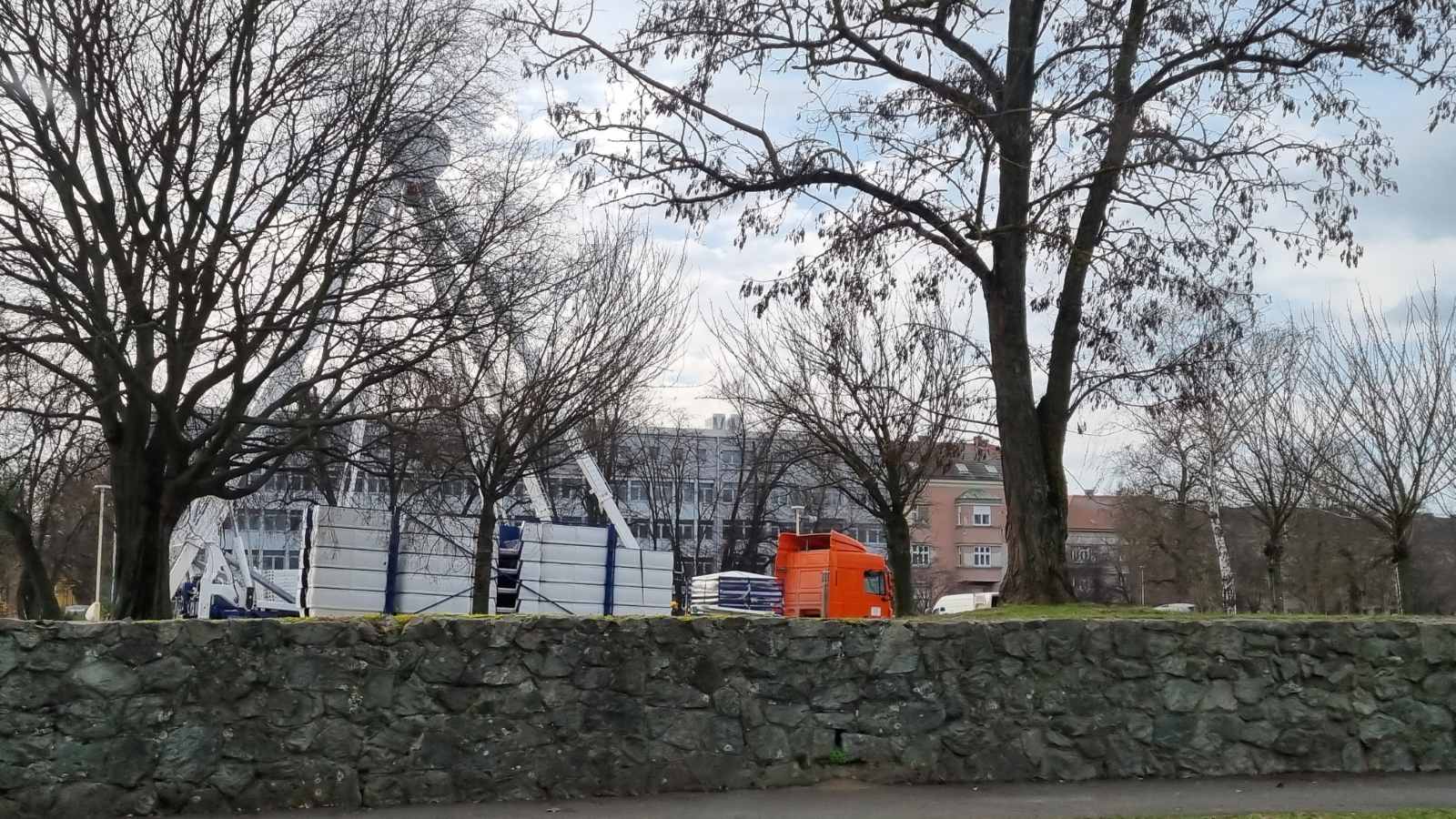 Napreduje podizanje osječkog ‘Ferris wheel-a’
