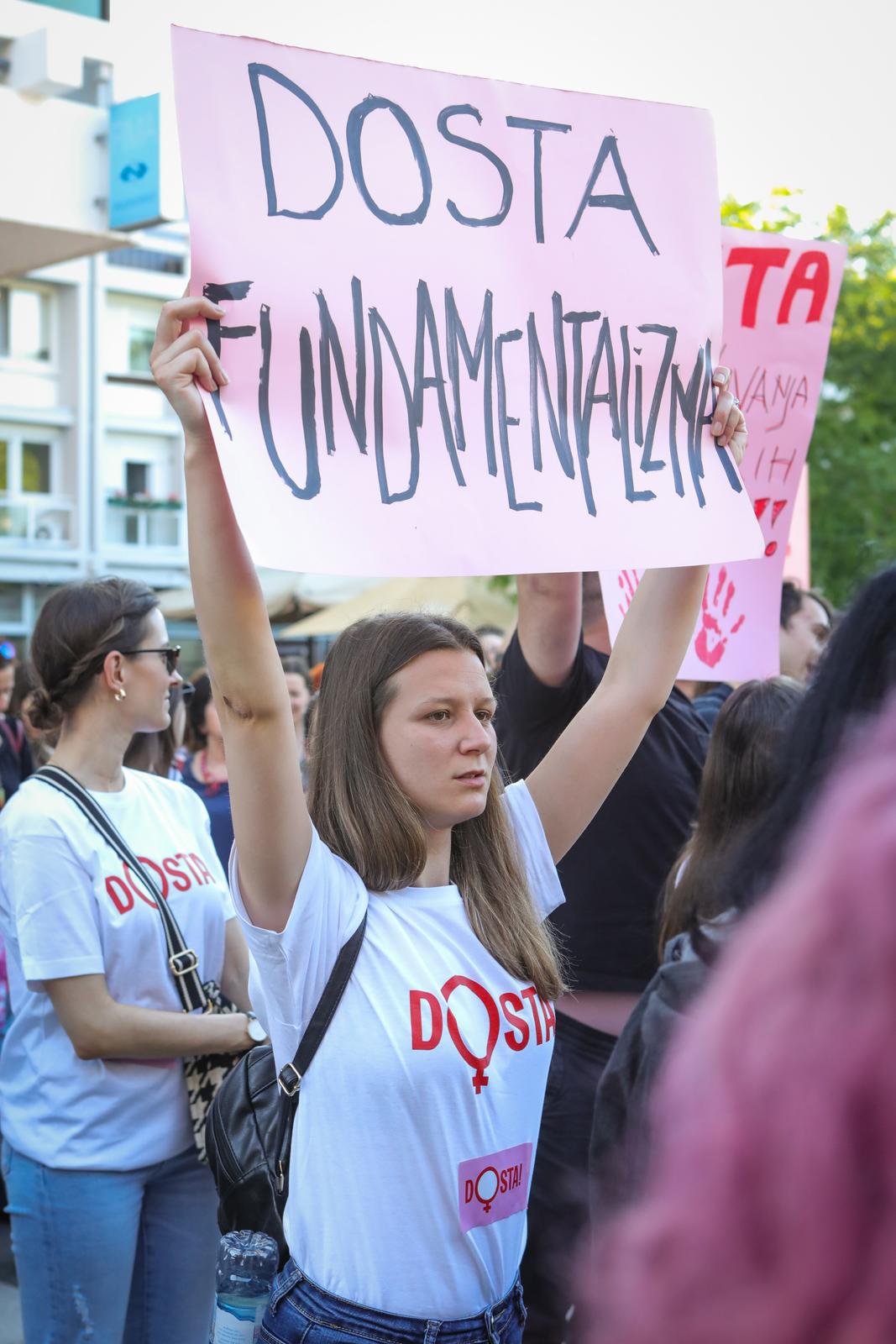 Prosvjed žena na Tregu slobode u Osijeku