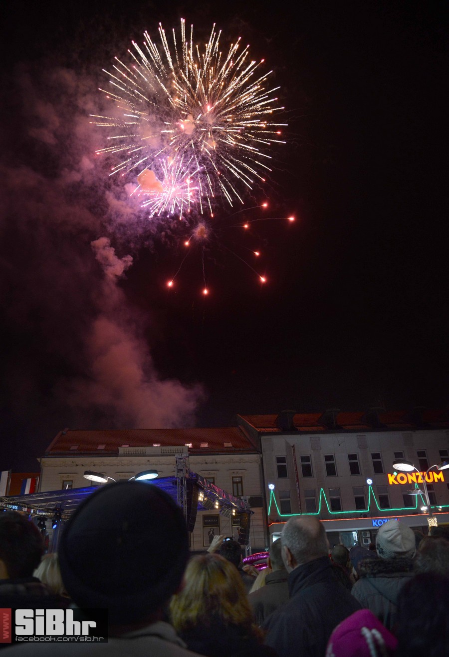 docek_nove_godine_trg_i_club_si docek_nove_godine_trg_i_club_si