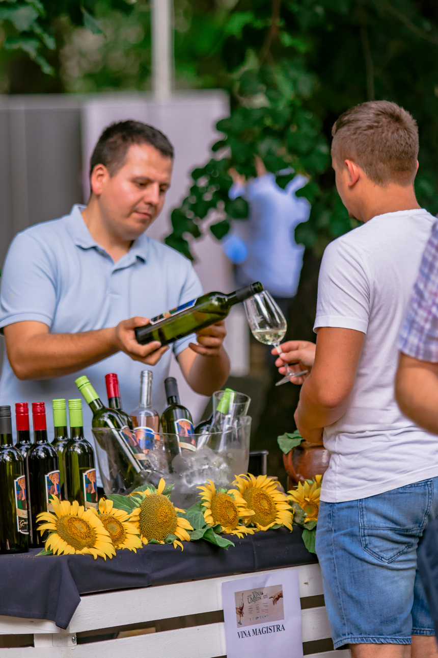 Večer vina i umjetnosti u Osijeku Večer vina i umjetnosti u Osijeku