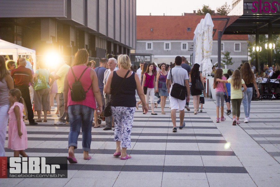 oljn_kolovoz_2015_SiBhr09